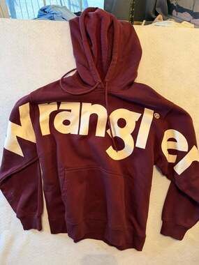 Wrangler Retro Women's Bold Logo Hoodie, Port, Size L